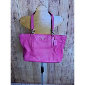 Coach Ruby Pink Ellis Purse Tote Shoulder Bag Pebbled Leather No. M1481 33961